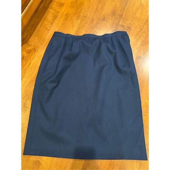 Woman’s vintage Pendleton plus size 100% wool skirt - Picture 1 of 7